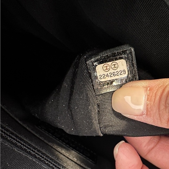 Chanel Black Chevron Quilted Lambskin Leather Large Urban Spirit Backpack - Picture 7 of 15